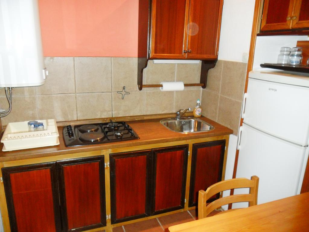Apartments Picasso Komiža Chambre photo