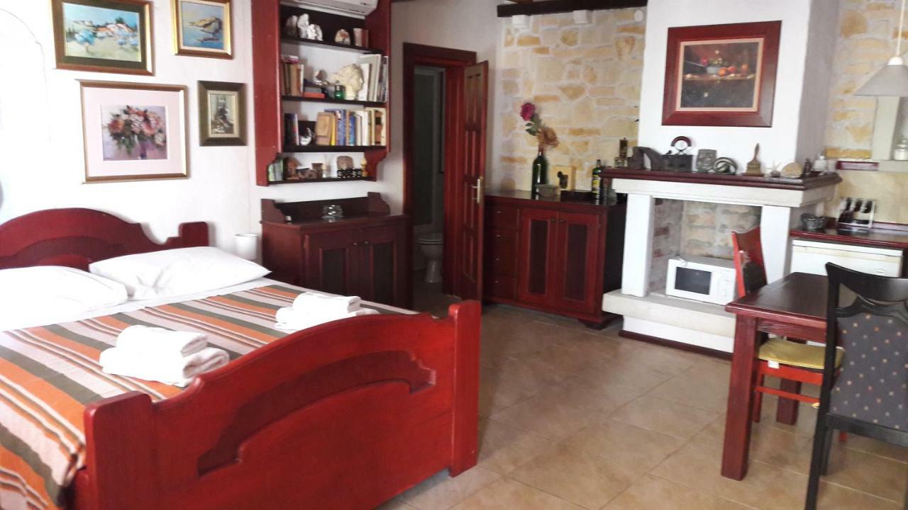 Apartments Picasso Komiža Extérieur photo
