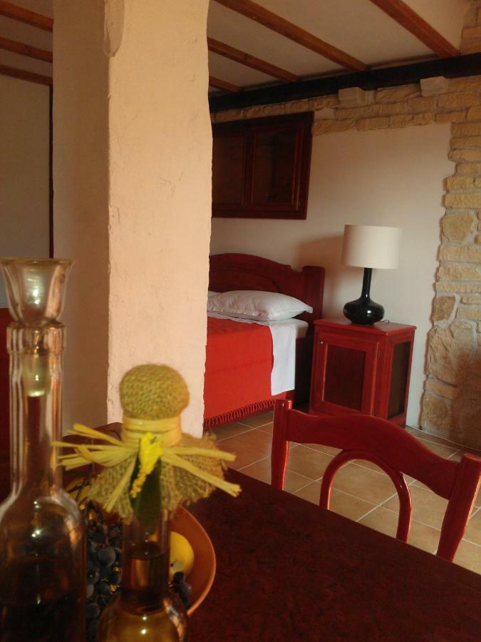Apartments Picasso Komiža Extérieur photo