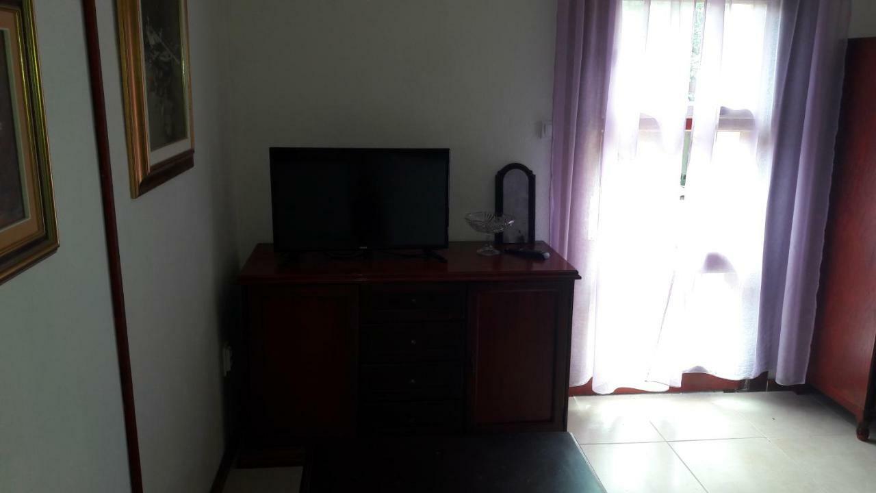 Apartments Picasso Komiža Extérieur photo