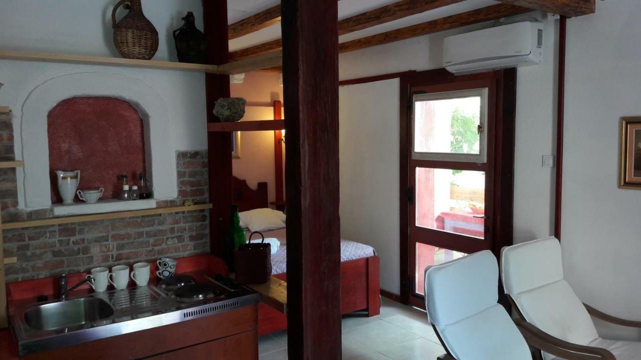 Apartments Picasso Komiža Extérieur photo
